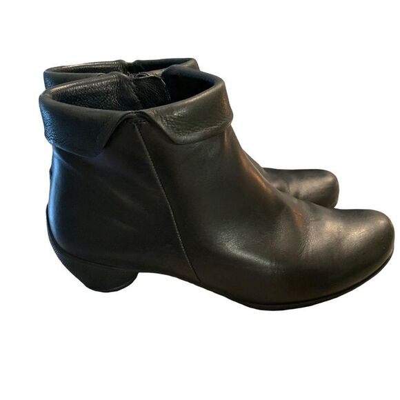 ECCO SCULPTURED 45 WOMEN'S ANKLE BOOT IN BLACK - Picture 4 of 11